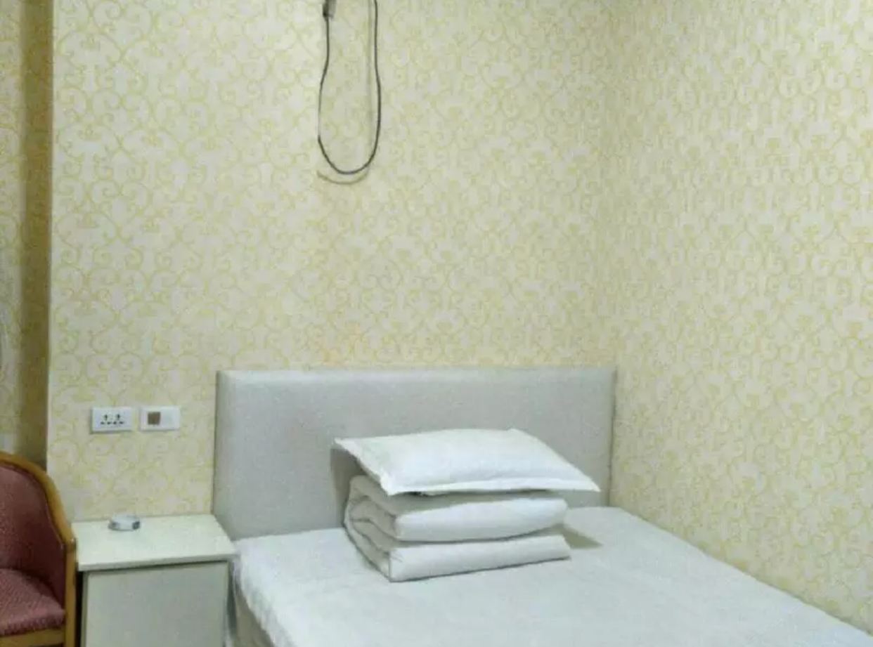 经济大床房