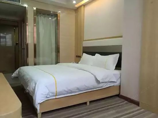 特惠大床房