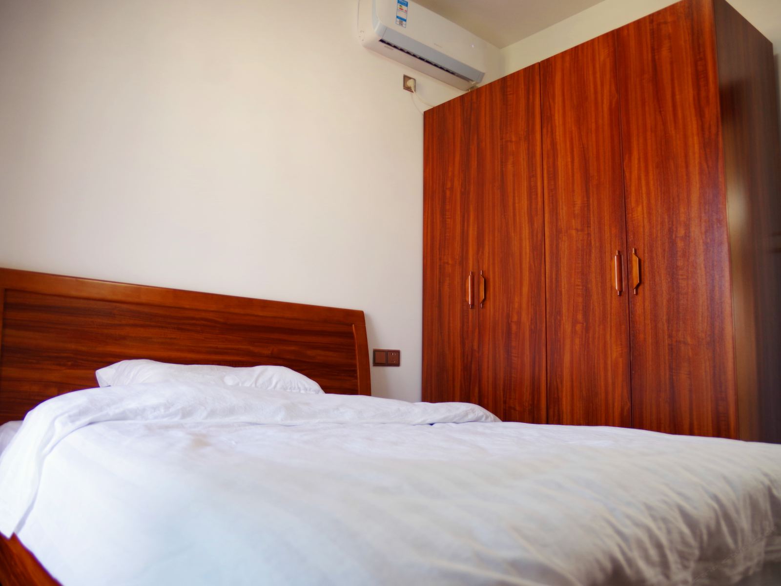 三房二厅家庭豪华大套房