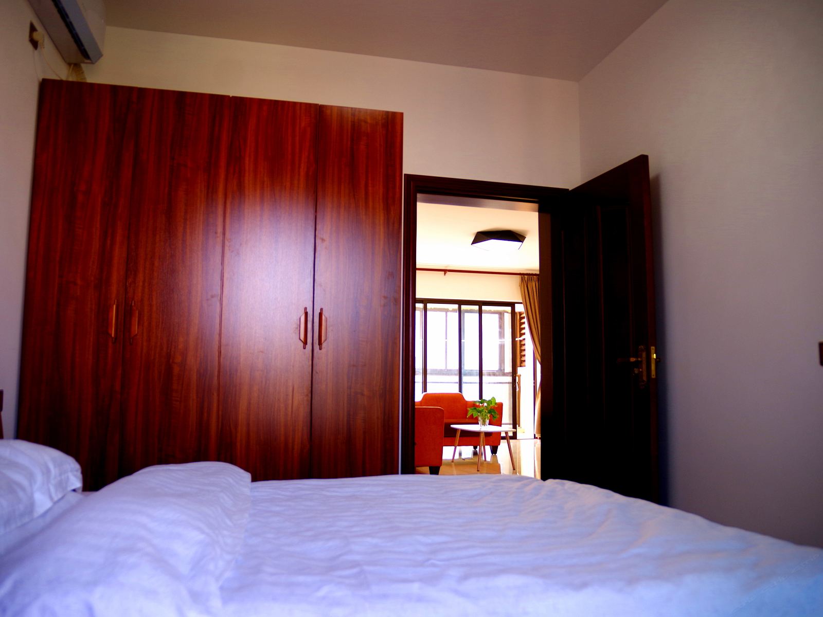 三房二厅家庭豪华大套房