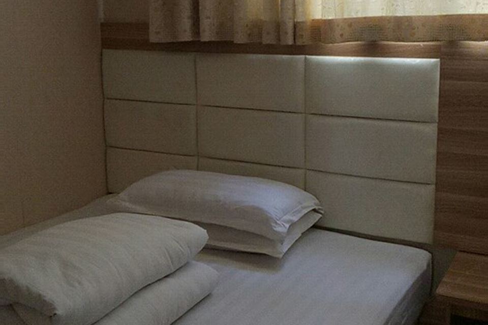 阳光大床房