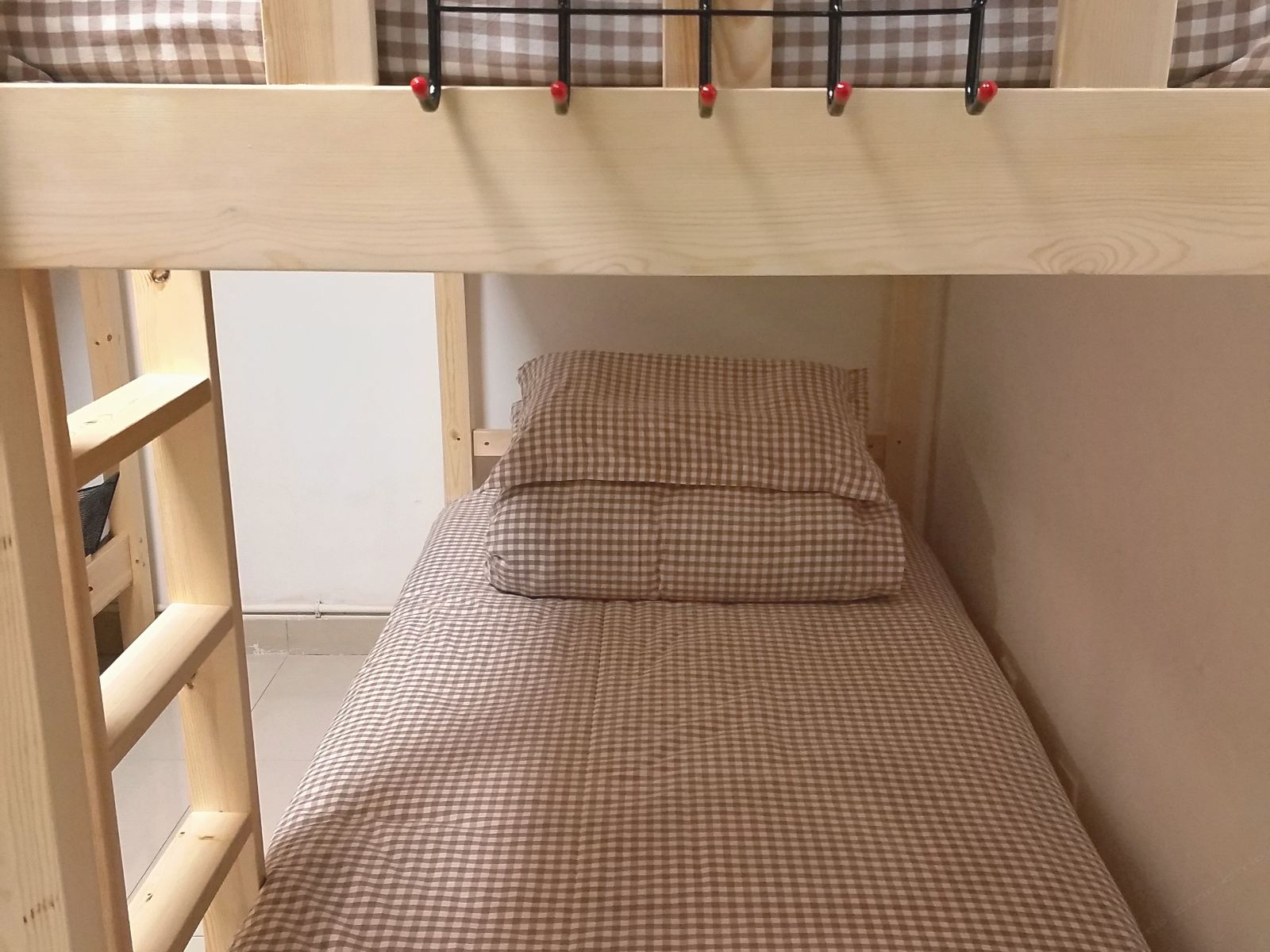 6人间(床位房)