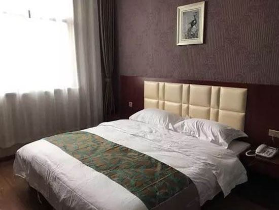 标准大床房