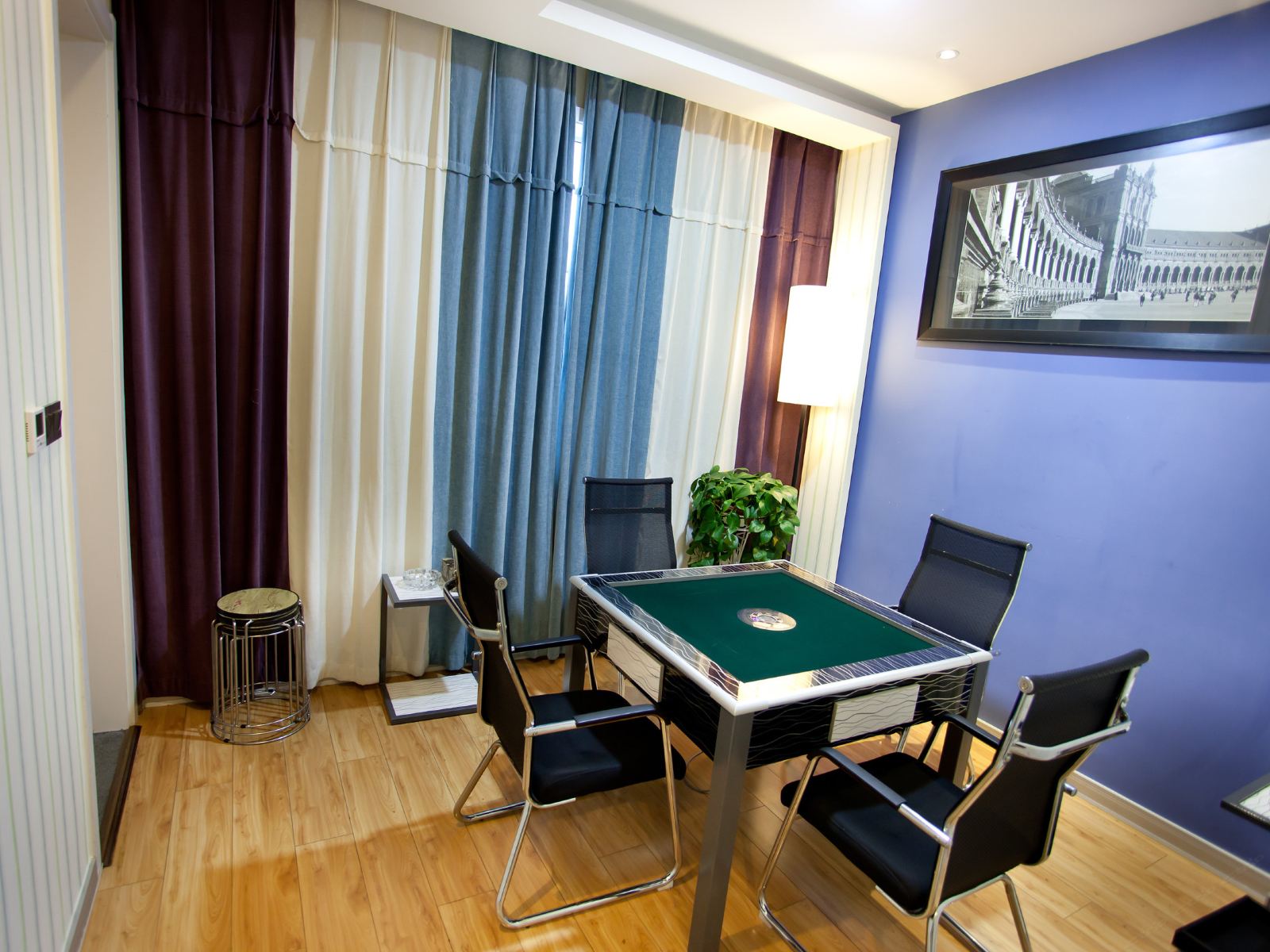 休闲棋牌房