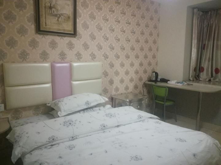 温馨大床房