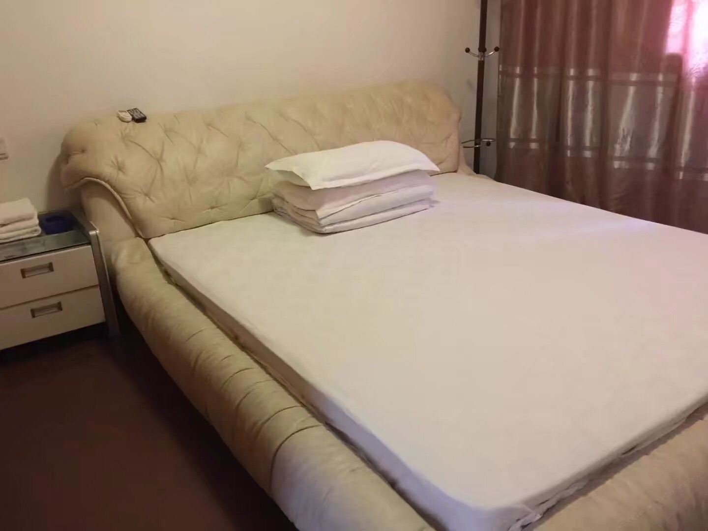 豪华大床房
