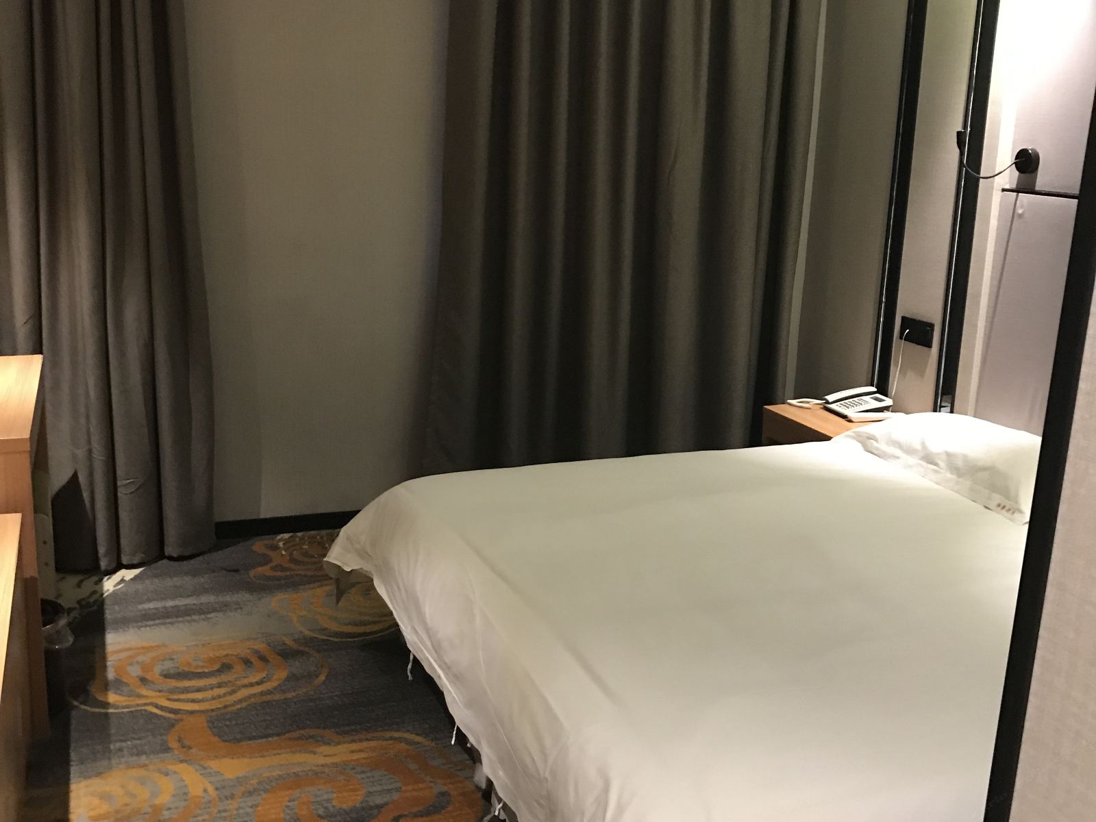 艾美大床房