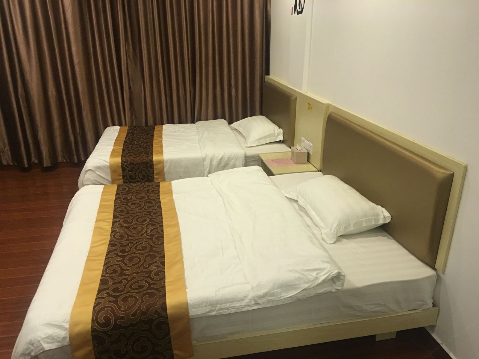 豪华双床房