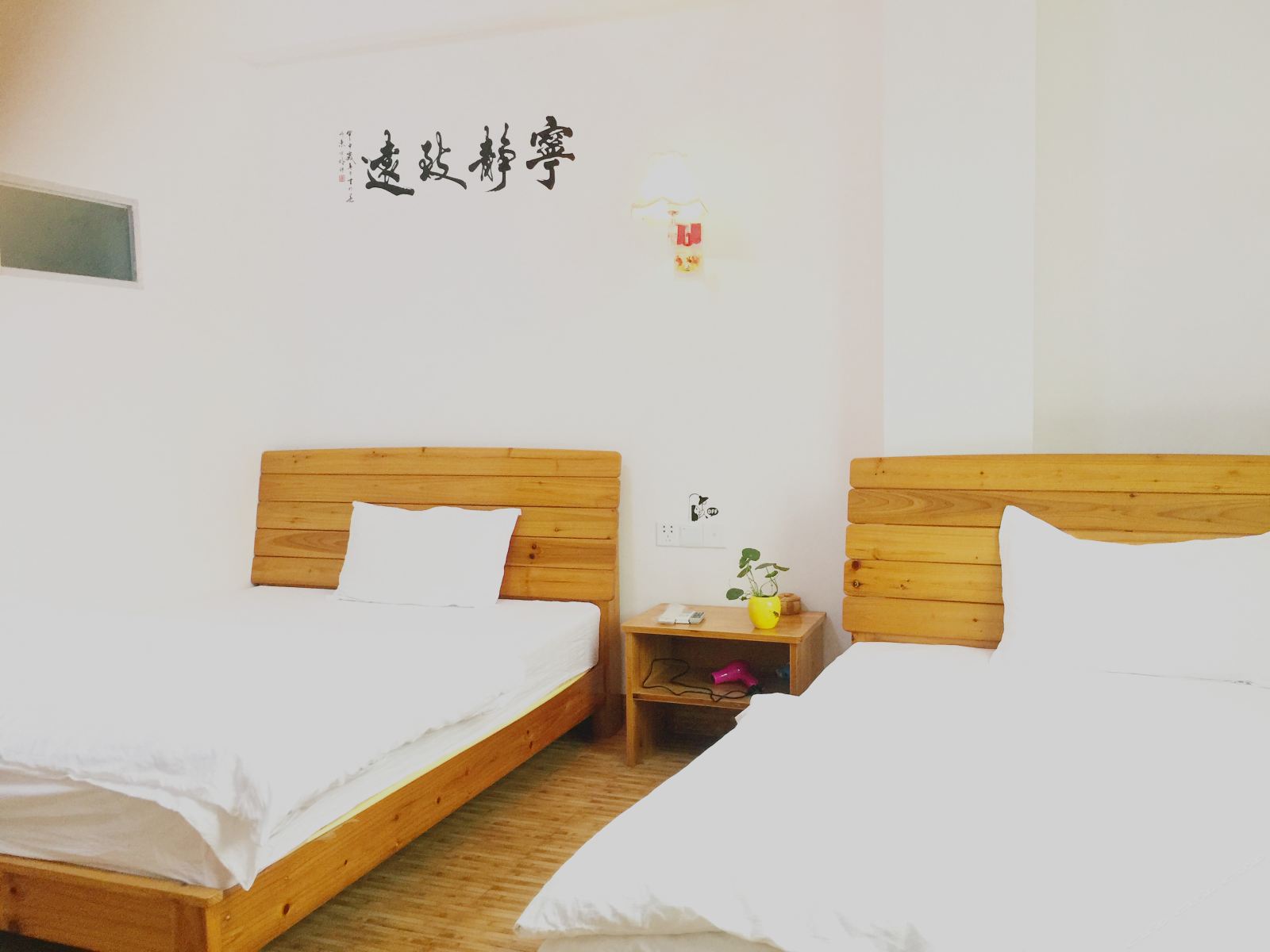 幽雅透亮双床房