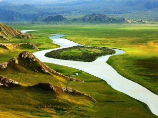 2021年新疆旅游團(tuán)報(bào)價(jià)_新疆游 旅行團(tuán)_新疆旅游多少錢