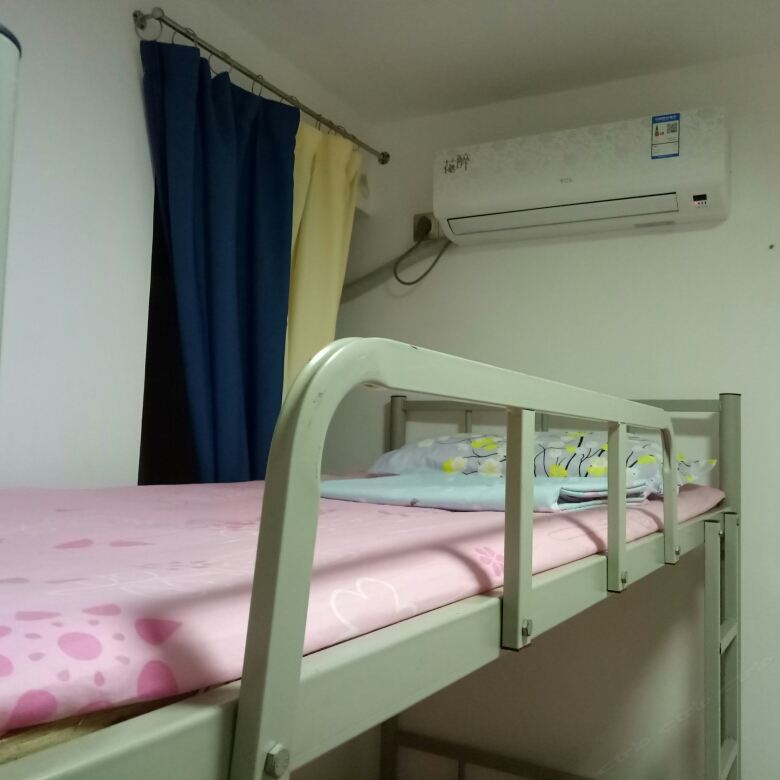 闺蜜三人间(床位)(公共卫浴)