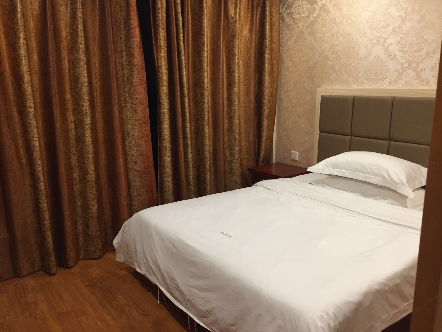 特惠大床房