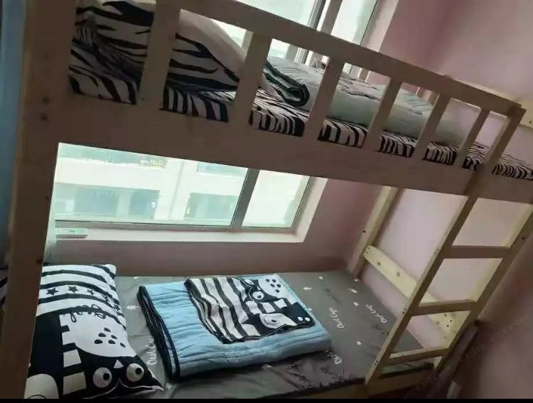 四人间(床位)(公共卫浴)