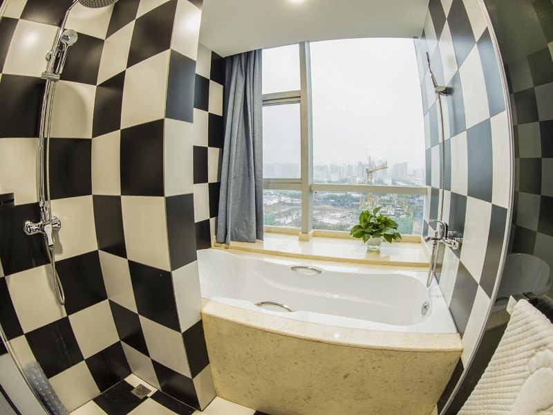 hotelPic