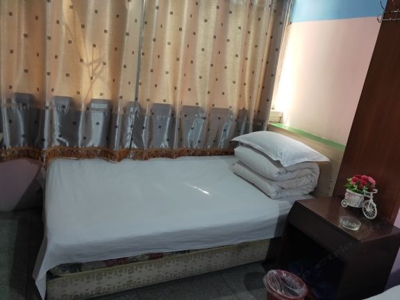 普通单人间