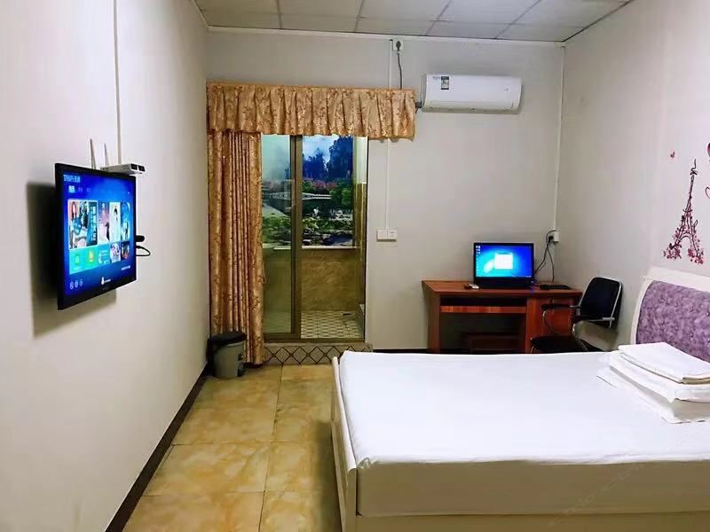 豪华大床房