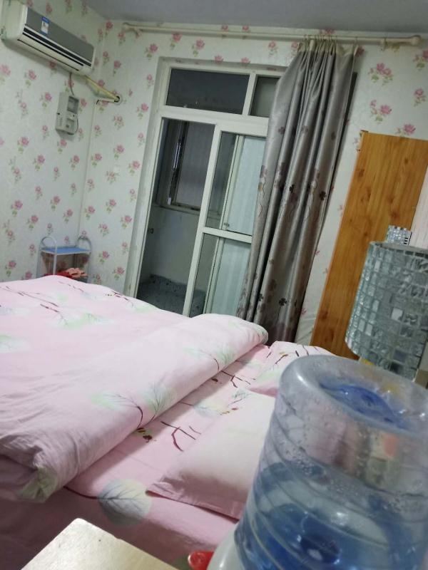 情侣间