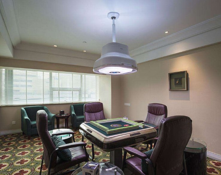 hotelPic