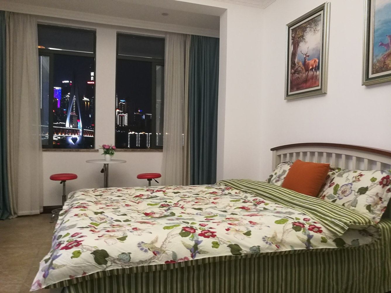 精致江景房