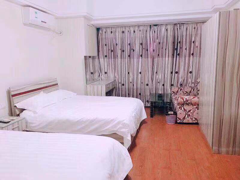双床房