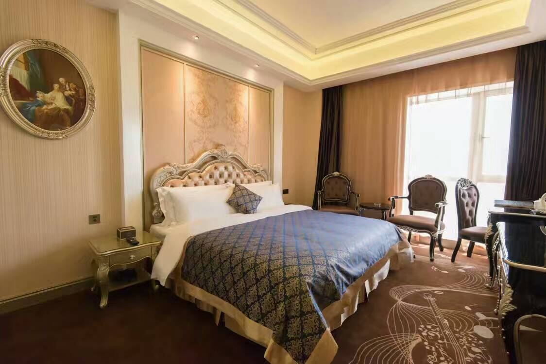 豪华大床房