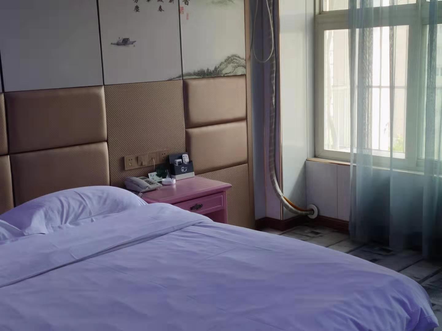 标准大床房