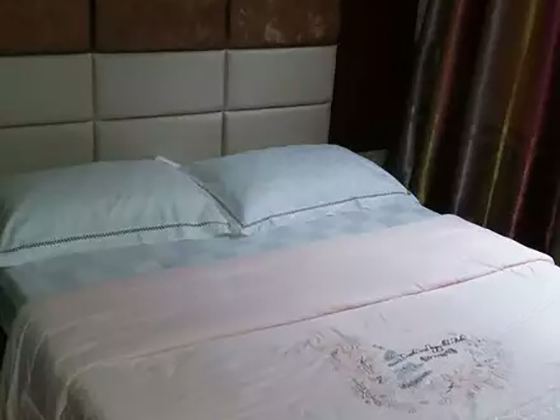 时尚大床房