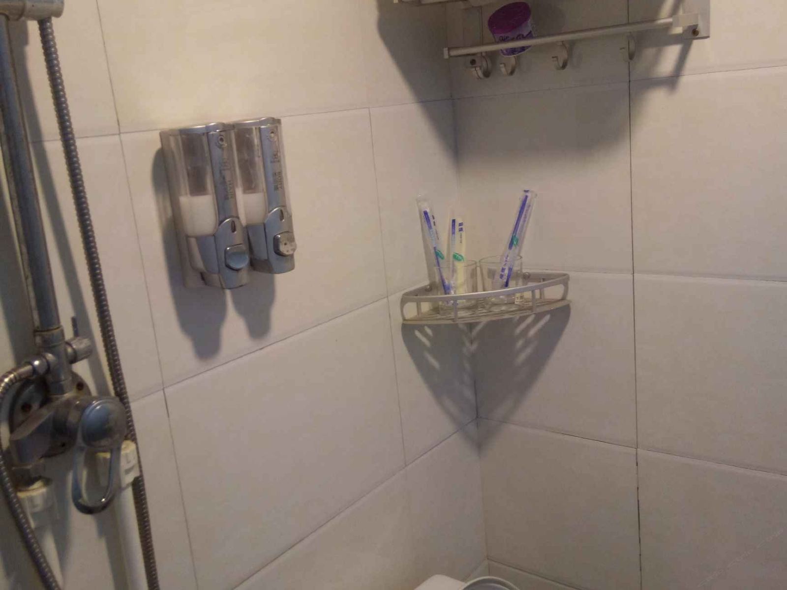 阳光大床房