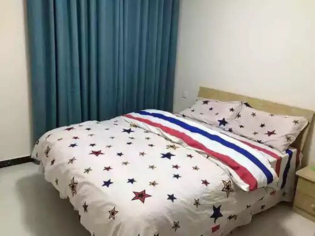 特价大床房(公共卫浴)