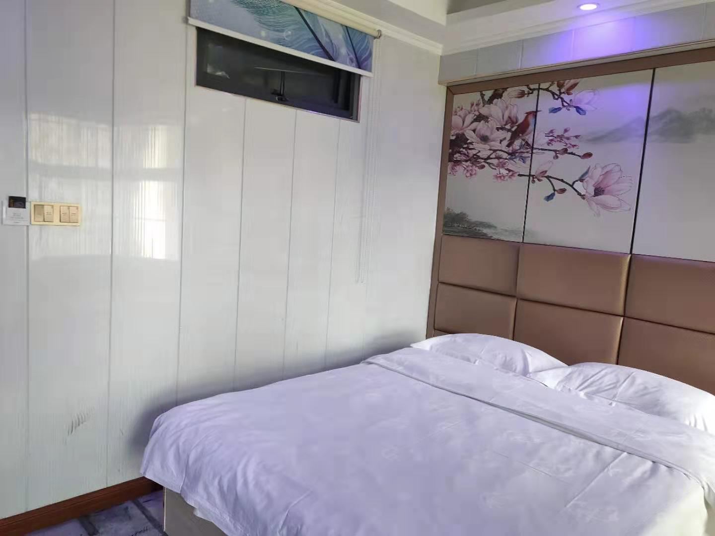 标准大床房