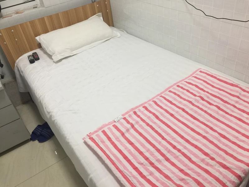 单人房(公共卫浴)