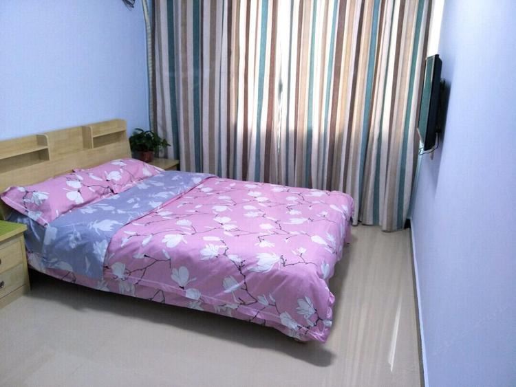 普通大床房(公共卫浴)