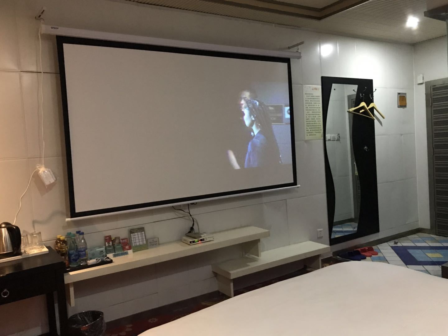 巨幕影视房