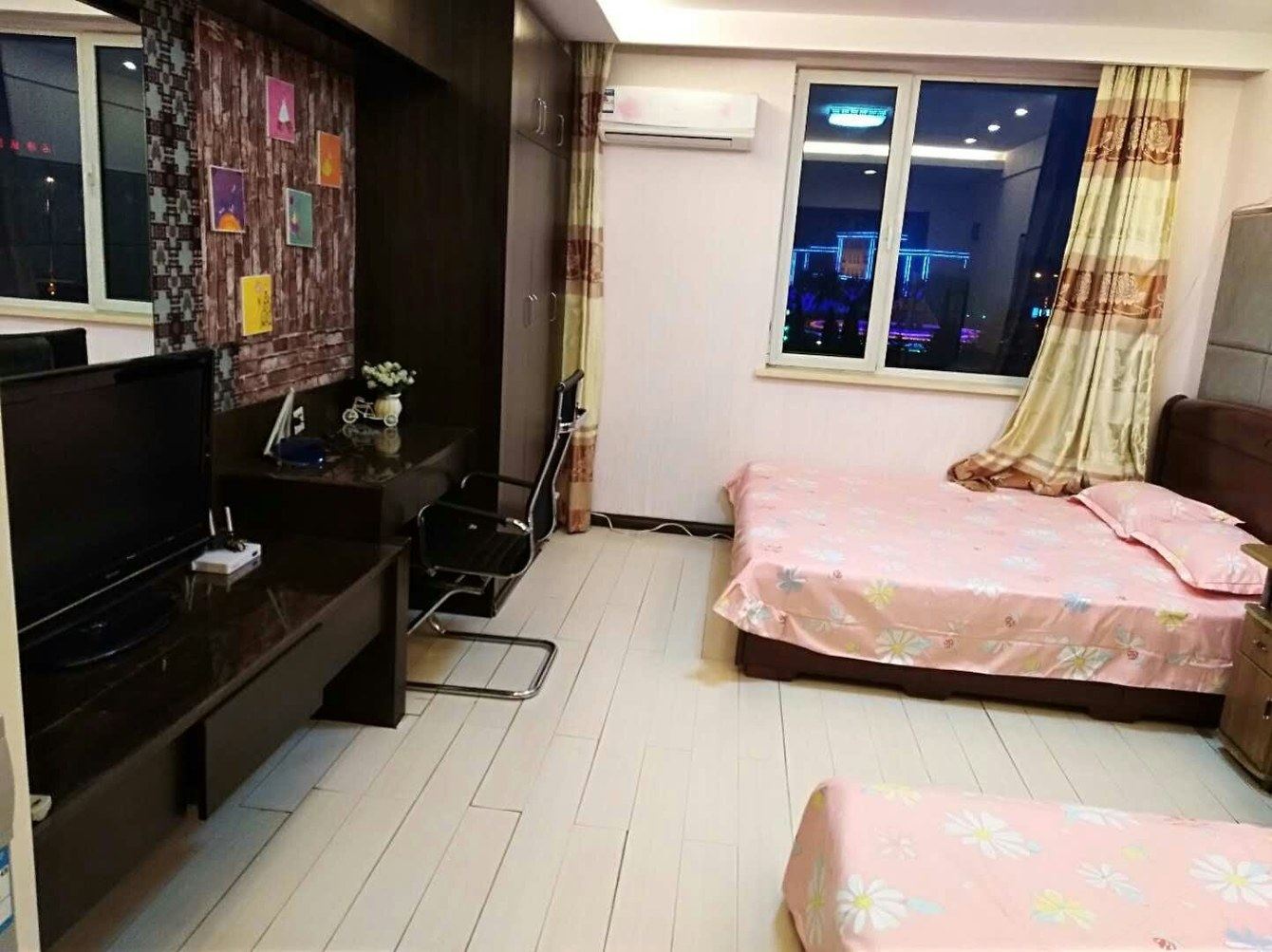 大连王德强ABc公寓(之江路分店)