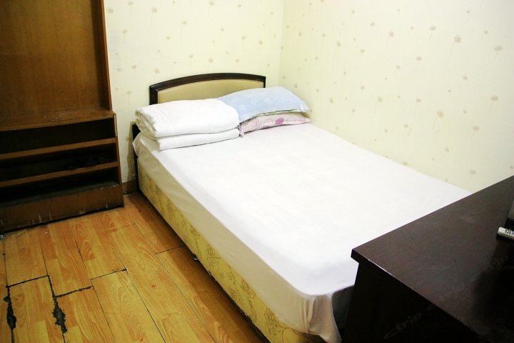舒适大床房