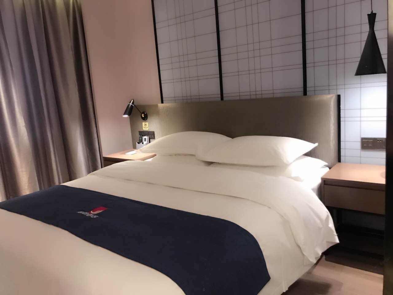 精选特惠大床房