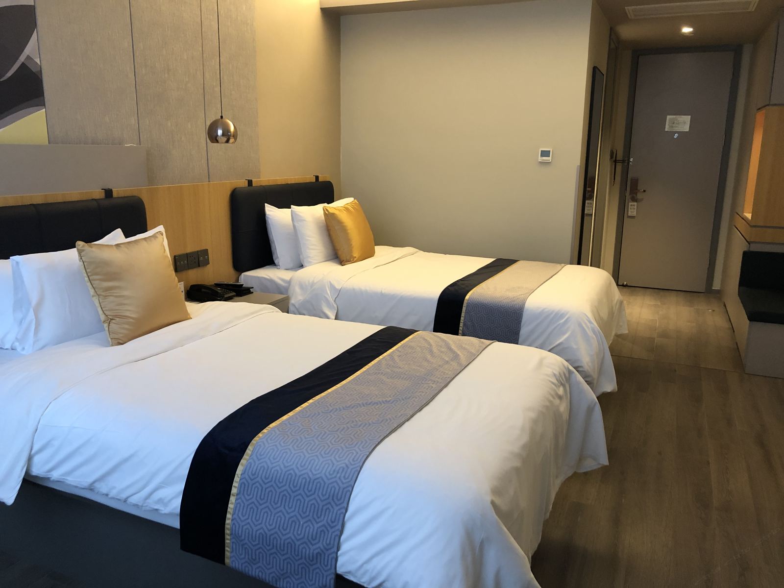 商旅高级双床房