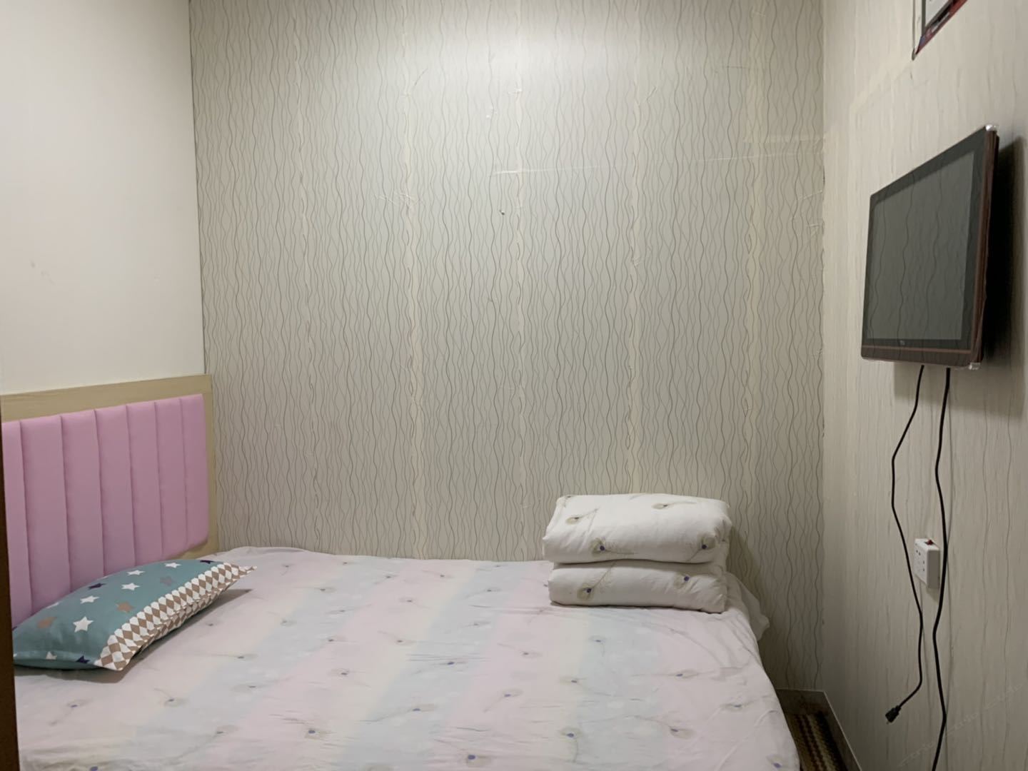 单人间(公共卫浴)