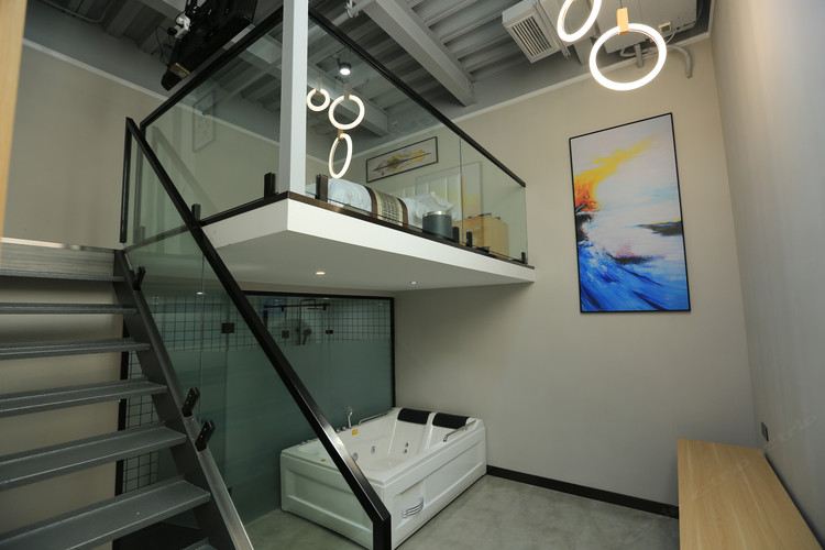 LOFT望月大床房