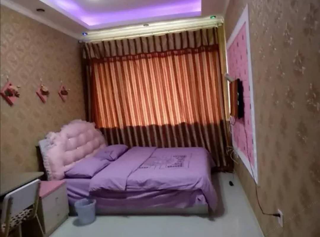 舒心大床房
