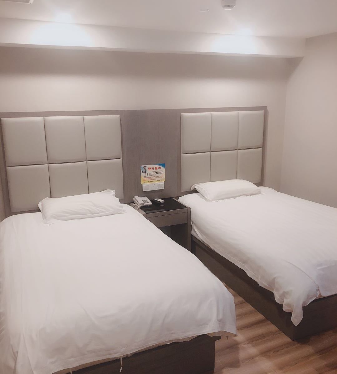 豪华标准间B(无窗)