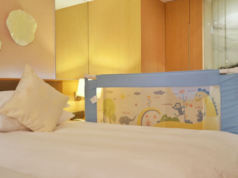hotelPic
