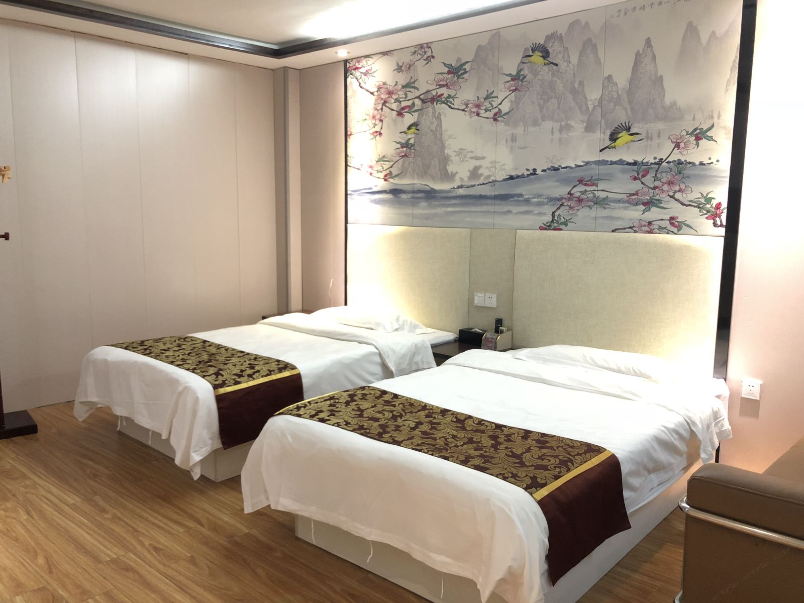 标准双床房