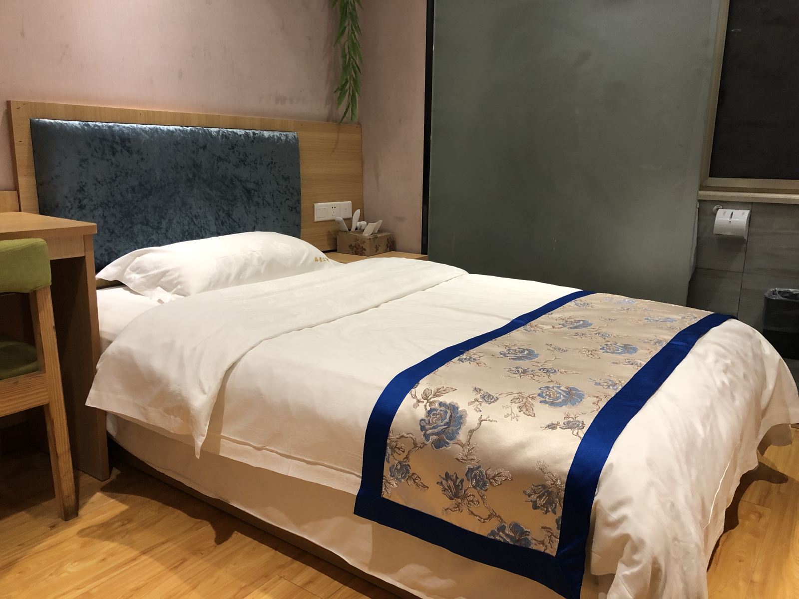 特价单人间