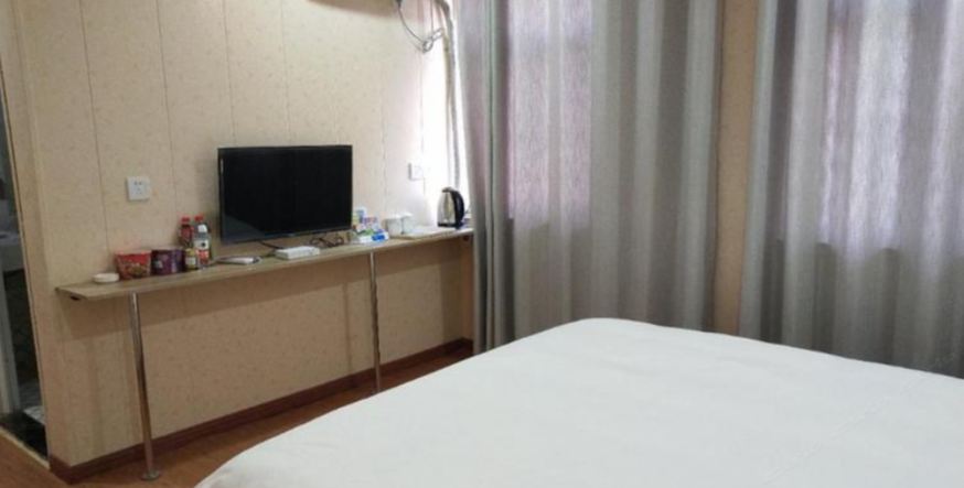 豪华大床房