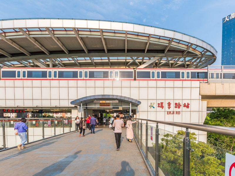 昆明浪漫美屋公寓(珥季路中段分店)