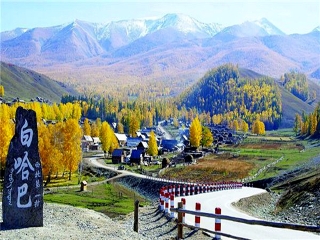 新疆旅游跟團(tuán)多少錢_新疆旅游花費(fèi)一般多少_新疆自由游價(jià)格多少