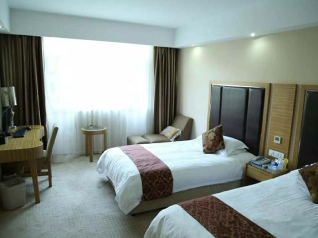 http:\/\/www.tuniu.com\/tour\/210654447