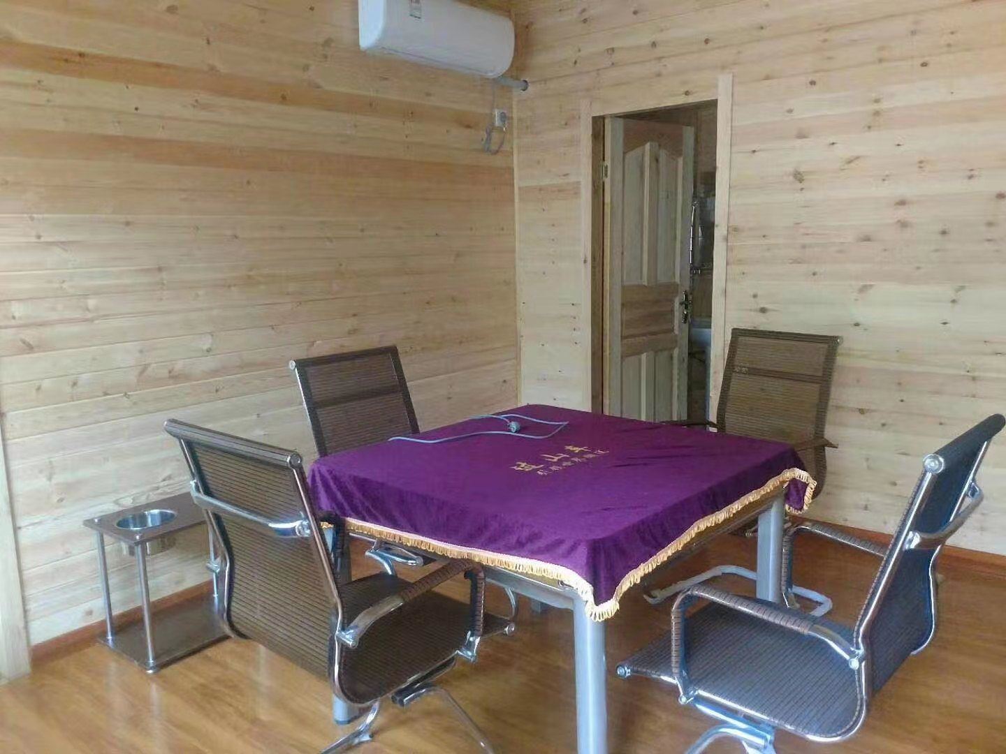 木屋棋牌套房