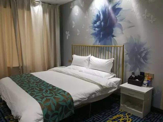 特惠大床房